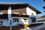 Mehrparteienhaus direkt an der Piste & Rodelbahn