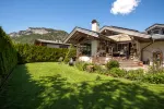 Landhaus mir 3 Wohnungen in sonniger Lage